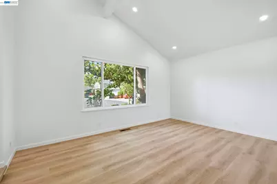 861 Saint John Cir, Concord, CA 94518 - Photo 10