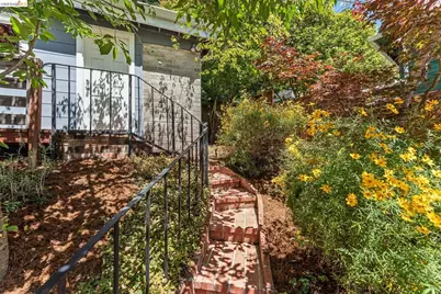 6935 Chambers Dr, Oakland, CA 94611 - Photo 50
