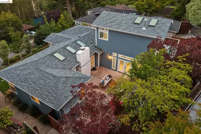 6935 Chambers Dr, Oakland, CA 94611 - Photo 58