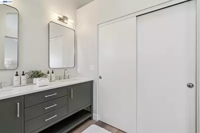 39 Benedict Ct, Alameda, CA 94502 - Photo 26