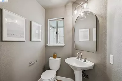 39 Benedict Ct, Alameda, CA 94502 - Photo 34