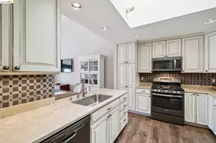 8 Pomfret Walk, Pleasant Hill, CA 94523 - Photo 14