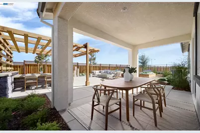 17954 Glen Arbor Way, Lathrop, CA 95330 - Photo 4