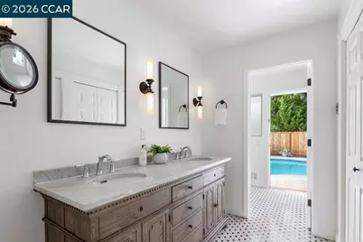 2426 Blackstone Dr, Walnut Creek, CA 94598 - Photo 18