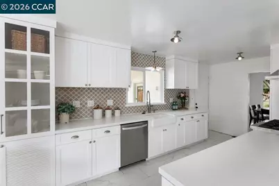 2426 Blackstone Dr, Walnut Creek, CA 94598 - Photo 12