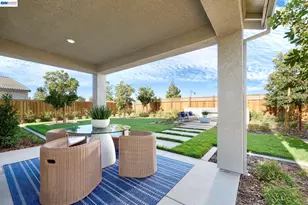 17931 Glen Arbor Wy, Lathrop, CA 95330 - Photo 2