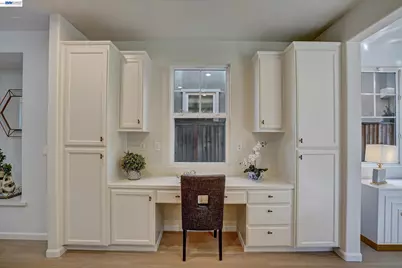 530 Cottage Park Dr, Hayward, CA 94544 - Photo 8