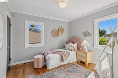 2210 Browning St, Berkeley, CA 94702 - Photo 18