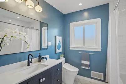 2210 Browning St, Berkeley, CA 94702 - Photo 16
