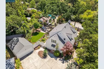 425 Lakewood Cir, Walnut Creek, CA 94598 - Photo 2