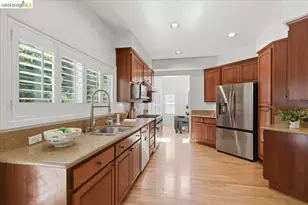 166 Catalina Dr, Hercules, CA 94547 - Photo 8