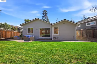 2638 Eaton Ave, Redwood City, CA 94062 - Photo 28