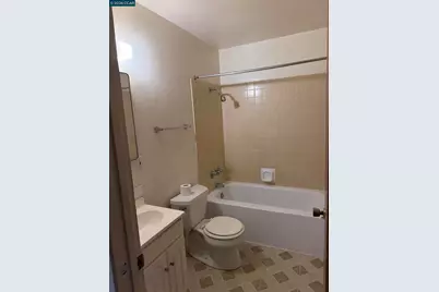 2116 8th St, Berkeley, CA 94710 - Photo 4