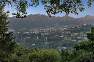 90 Overhill Rd, Orinda, CA 94563 - Photo 58