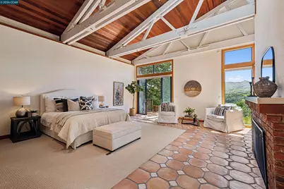 90 Overhill Rd, Orinda, CA 94563 - Photo 36