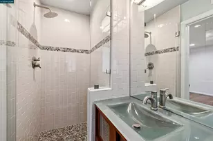90 Overhill Rd, Orinda, CA 94563 - Photo 20