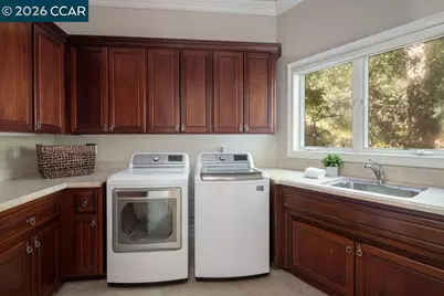 5606 La Salle Ave, Oakland, CA 94611 - Photo 30