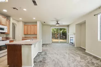 10052 Tittle Way, Elk Grove, CA 95757 - Photo 10