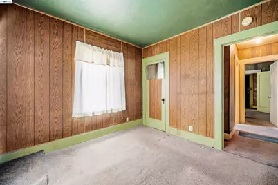 10737 Pearmain St, Oakland, CA 94603 - Photo 14