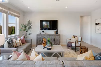1306 Parkcrest Circle, Manteca, CA 95336 - Photo 10