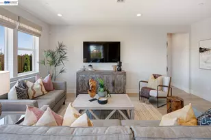 1306 Parkcrest Cir, Manteca, CA 95336 - Photo 10