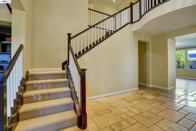 2746 Montego Bay St, Pittsburg, CA 94565 - Photo 2