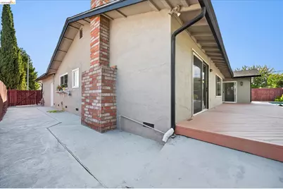901 Helix Dr, Concord, CA 94518 - Photo 30