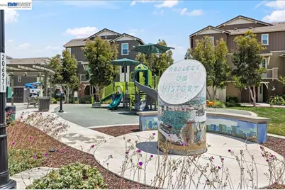 112 Apricot St, Livermore, CA 94551 - Photo 32