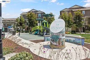 112 Apricot St, Livermore, CA 94551 - Photo 32