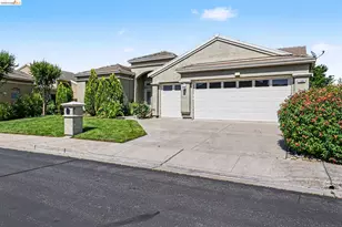136 Scarlet Way, Brentwood, CA 94513 - Photo 2