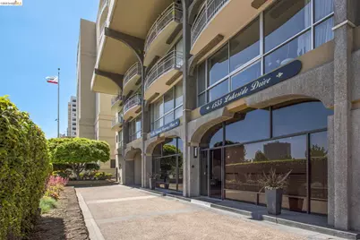 1555 Lakeside Dr #190, Oakland, CA 94612 - Photo 44