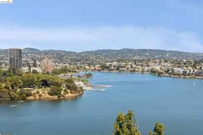 1555 Lakeside Dr #190, Oakland, CA 94612 - Photo 18