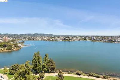 1555 Lakeside Dr #190, Oakland, CA 94612 - Photo 16