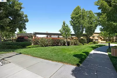 1362 Chatham Ct, Pleasanton, CA 94566 - Photo 42