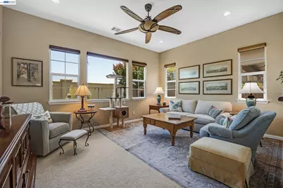 1362 Chatham Ct, Pleasanton, CA 94566 - Photo 6