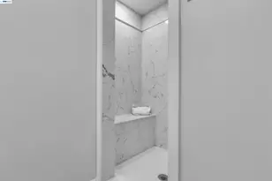800 Girard St, San Francisco, CA 94134 - Photo 26