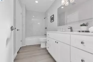 800 Girard St, San Francisco, CA 94134 - Photo 20