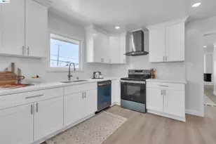 800 Girard St, San Francisco, CA 94134 - Photo 8
