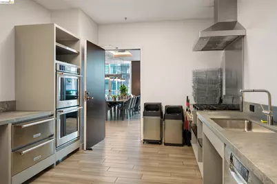 333 Main Street #4D, San Francisco, CA 94105 - Photo 16