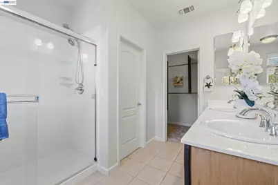 8830 Oliver Pl, Dublin, CA 94568 - Photo 18