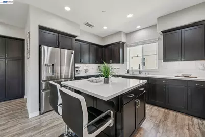 8550 Boardwalk Way, Newark, CA 94560 - Photo 20