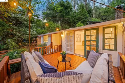 6400 Pinehaven Rd, Oakland, CA 94611 - Photo 70