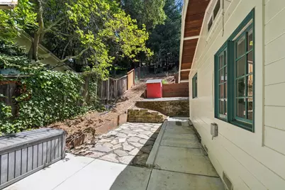 6400 Pinehaven Rd, Oakland, CA 94611 - Photo 66