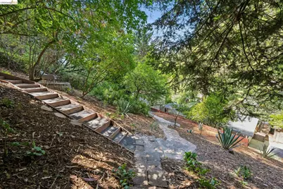 6400 Pinehaven Rd, Oakland, CA 94611 - Photo 62