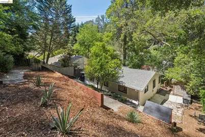 6400 Pinehaven Rd, Oakland, CA 94611 - Photo 50