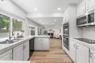 5556 Paseo Navarro, Pleasanton, CA 94566 - Photo 8
