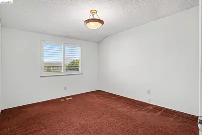 325 Hillsdale Dr, Pittsburg, CA 94565 - Photo 28