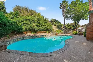 325 Hillsdale Dr, Pittsburg, CA 94565 - Photo 2