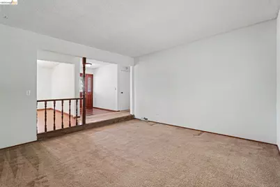 325 Hillsdale Dr, Pittsburg, CA 94565 - Photo 12