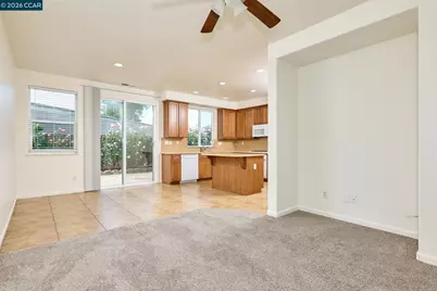 18 Outer Banks Pl, Sacramento, CA 95835 - Photo 4
